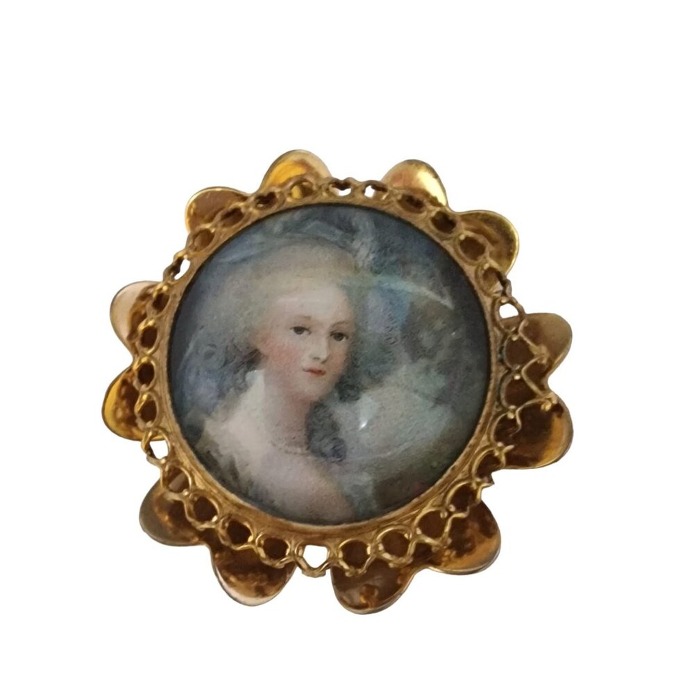 Rare Hard To Find Coro Bubble Portrait Flower Shaped Brooch or Pendant (A4985)